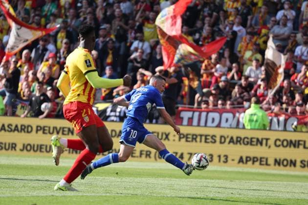 FOOTBALL : RC Lens vs AJ Auxerre - Ligue 1 - 27 04 2025 But de GaÃ«tan PERRIN (AJ Auxerre) lors du match RC Lens vs AJ Auxerre, Ligue 1, stade Bollaert-Delelis, le 27 avril 2025 - photo Laurent Sanson PsnewZ  Copyright: xLaurentxSANSONx xPsnewZx