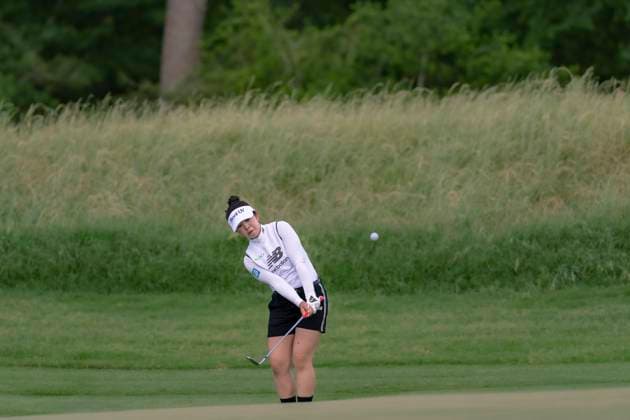 April 27, 2025, The Woodlands, Texas, USA: MIYA YAMASHITA (KOR) chips on the 2nd green during the final round of the 2025 Chevron Championship at The Club at Carlton Woods in The Woodlands, Texas, on Sunday, April 27, 2025. The Woodlands USA - ZUMAp213 20250427_znp_p213_023 Copyright: xLynnxPenningtonx