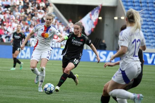 FOOTBALL : Olympique Lyonnais fÃ minin (OL) Vs Arsenal - Ligue des champions - demi finale - 27 04 2025 Hegerberg ( OL) Little Arsenal LyonFrance  Copyright: xPILLAUDx