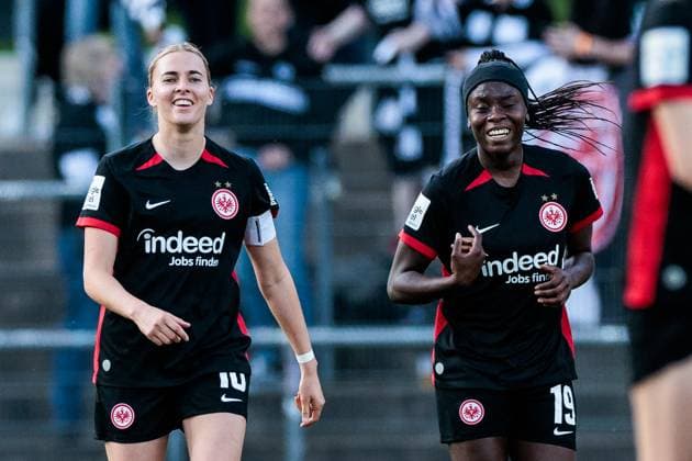 Google Pixel Frauen-Bundesliga, 1. FC Köln - Eintracht Frankfurt; 27.04.2025 Jubel zum 0:3 durch Laura Freigang (Eintracht Frankfurt, 10) Google Pixel Frauen-Bundesliga, 1. FC Köln - Eintracht Frankfurt, Köln, Franz-Kremer-Stadion am 27.04.2025 DFB REGULATIONS PROHIBIT ANY USE OF PHOTOGRAPHS AS IMAGE SEQUENCES AND OR QUASI-VIDEO. Copyright: xBEAUTIFULxSPORTS Wunderlx