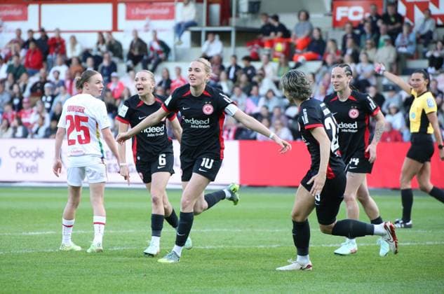 27.04.2025, xgrfx, Fussball Google Pixel Frauen-Bundesliga, 1.FC Köln - Eintracht Frankfurt v.l. Tor, Laura Freigang (Eintracht Frankfurt) (DFL DFB REGULATIONS PROHIBIT ANY USE OF PHOTOGRAPHS as IMAGE SEQUENCES and or QUASI-VIDEO) Köln