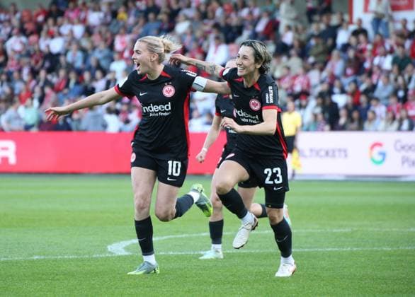 27.04.2025, xgrfx, Fussball Google Pixel Frauen-Bundesliga, 1.FC Köln - Eintracht Frankfurt v.l. Tor, Laura Freigang (Eintracht Frankfurt) (DFL DFB REGULATIONS PROHIBIT ANY USE OF PHOTOGRAPHS as IMAGE SEQUENCES and or QUASI-VIDEO) Köln