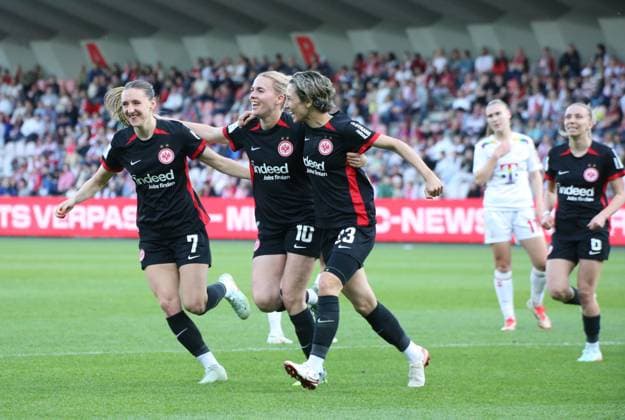 27.04.2025, xgrfx, Fussball Google Pixel Frauen-Bundesliga, 1.FC Köln - Eintracht Frankfurt v.l. Tor, Laura Freigang (Eintracht Frankfurt) (DFL DFB REGULATIONS PROHIBIT ANY USE OF PHOTOGRAPHS as IMAGE SEQUENCES and or QUASI-VIDEO) Köln