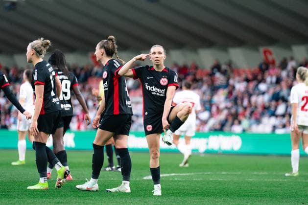 Sport Themen der Woche KW17 Sport Bilder des Tages Cologne, Germany 27th April 2025: (Elisa Senss, 6) celebrating during the Google Pixel Frauen Bundesliga game between 1. FC Köln and Eintracht Frankfurt at Franz-Kremer Stadium in Cologne, Germany (Leonie Kiehl SPP)  Copyright: xLeoniexKiehlx xSPPx spp-en-LeKiSp-_DSC3087