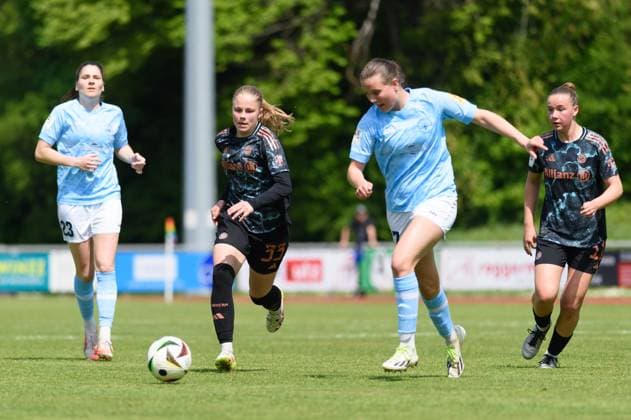 Aschheim, Germany, April 27th, 2025: Greta Huenten (33 FC Bayern Munich II) during the 2. Frauen-Bundesliga match between FC Bayern Munich II and SG 99 Andernach at Sportpark Aschheim, Germany. (Sven Beyrich SPP) Copyright: xSvenxBeyrich SPPx spp-en-SvBe-20250427-D4S_0121
