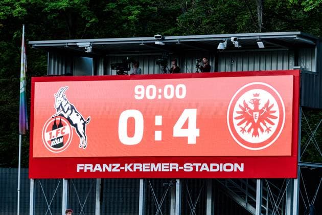 Google Pixel Frauen-Bundesliga, 1. FC Köln - Eintracht Frankfurt; 27.04.2025 Ende in Köln 0:4 Google Pixel Frauen-Bundesliga, 1. FC Köln - Eintracht Frankfurt, Köln, Franz-Kremer-Stadion am 27.04.2025 DFB REGULATIONS PROHIBIT ANY USE OF PHOTOGRAPHS AS IMAGE SEQUENCES AND OR QUASI-VIDEO. Copyright: xBEAUTIFULxSPORTS Wunderlx