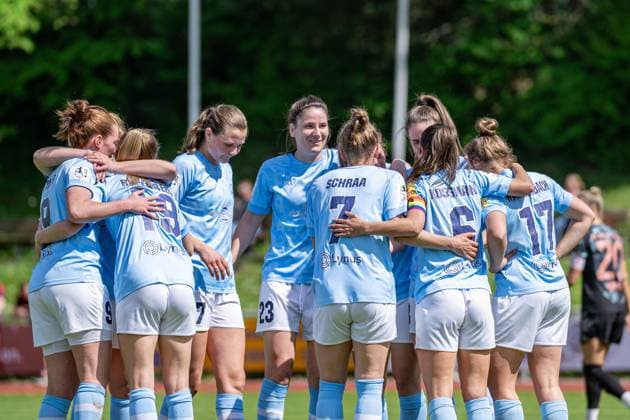 27.04.2025, Fußball, 2. Frauen-Bundesliga, 2024 2025, 23. Spieltag, FC Bayern München U 20 - SG 99 Andernach Jubel bei den Andernacherinnen nach dem 2:0 Führungstreffer. Aschheim Sportpark Aschheim Bayern Deutschland