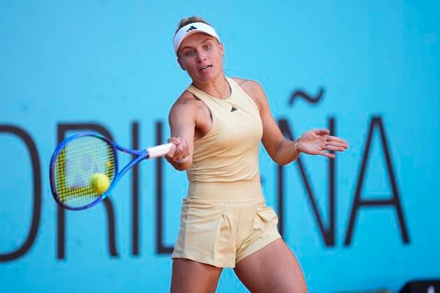 April 28, 2025, Madrid, Madrid, Spain: Yuliia Starodubtseva of Ukraine in action against Mirra Andreeva of Russia during the Mutua Madrid Open 2025, ATP, Tennis Herren Masters 1000 and WTA, Tennis Damen 1000 tennis tournament, celebrated at Caja Magica on April 28, 2025 in Madrid, Spain. Madrid Spain - ZUMAa181 20250428_zaa_a181_072 Copyright: xOscarxJ.xBarrosox