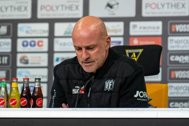 Marco Antwerpen (Chef-Trainer, VfL Osnabrueck) auf der PK nach dem Spiel, Pressekonferenz TSV Alemannia Aachen vs. VfL Osnabrueck, Fussball, 3. Liga, 35. Spieltag, Saison 2024 2025, 27.04.2025 DFB REGULATIONS PROHIBIT ANY USE OF PHOTOGRAPHS AS IMAGE SEQUENCES AND OR QUASI-VIDEO TSV Alemannia Aachen vs. VfL Osnabrueck, Fussball, 3. Liga, 35. Spieltag, Saison 2024 2025, 27.04.2025 Aachen Copyright: xEibner-Pressefoto JustinxDerondex EP_JDU
