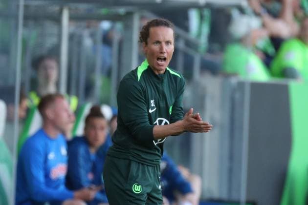VfL vs. Hoffenheim, BL Frauen Wolfsburg, 28.04.2025, FUßBALL - VfL Wolfsburg vs. TSG 1899 Hoffenheim, Google Pixel Frauen-Bundesliga, Saison 2024 25. Interimstrainerin Sabrina Eckhoff (VfL Wolfsburg) Wolfsburg