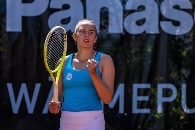 28.04.2025, GER, Frauen, Wiesbaden Tennis Open - 2. Runde - Qualifikation Einzel Victoria Pohle (GER) hebt die Faust nach einem Punktgewinn. Wiesbaden-Nordenstadt T2 Sports Health Club Hessen Deutschland