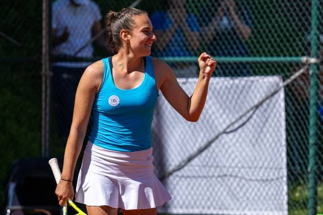 28.04.2025, GER, Frauen, Wiesbaden Tennis Open - 2. Runde - Qualifikation Einzel Victoria Pohle (GER) hebt die Faust nach ihrem Matchsieg. Wiesbaden-Nordenstadt T2 Sports Health Club Hessen Deutschland