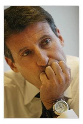 Sir Sebastian Coe Leading the campaign to bring the Olympics to London in 2012, in his office in Canary Warf pic David Sandison 10 2 2004 Copyright: xDavidxSandisonx DMGTCHPDPICT000353779314