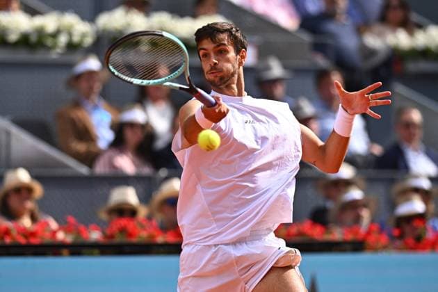 Mutua Madrid Open - Men s Third Round Lorenzo Musetti (ITA) during his third round match at the Mutua Madrid Open in Madrid , Spain, on April, 29, 2025. Photo by Corinne Dubreuil ABACAPRESS.COM Madrid Spain  Copyright: xDubreuilxCorinne ABACAx