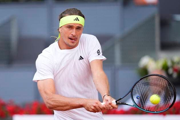 April 29, 2025, Madrid, Madrid, Spain: Alexander Zverev of Germany in action against Francisco Cerundolo of Argentina during the Mutua Madrid Open 2025, ATP, Tennis Herren Masters 1000 and WTA, Tennis Damen 1000 tennis tournament, celebrated at Caja Magica on April 29, 2025 in Madrid, Spain. Madrid Spain - ZUMAa181 20250429_zaa_a181_315 Copyright: xOscarxJ.xBarrosox