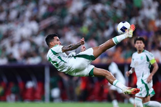 Sport Bilder des Tages Al-Hilal FC vs Al-Ahli FC - AFC Champions League Elite Semi Finals JEDDAH, SAUDI ARABIA - Galeno of Team AL-Ahli during the AFC Champions League Elite Semi Finals match between Al-Hilal FC and Al-Ahli FC FC at King Abdullah Sports City Stadium on April 29, 2025 in Jeddah, Saudi Arabia. Jeddah Saudi Arabia Copyright: xAbdullahxAhmedx