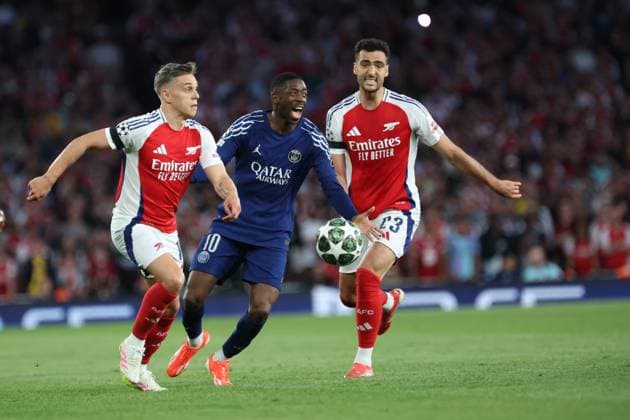 ARSENAL - PSG PHOTOPQR LE PARISIEN Le Parisien Arnaud Journois ; LONDRES ; 29 04 2025 ; Football, Ligue des Champions Uefa, demi-finale aller. Londres (Angleterre) Emirates Stadium le 29 avril 2025. Arsenal FC - Paris Saint-Germain (PSG). OUsmane Dembele, Mikel Merino Photo Le Parisien Arnaud Journois
