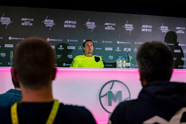 Mutua Madrid Open 2025 Alexander Zverev of Germany speaks in press conference, PK, Pressekonferenz after been defeated by Francisco Cerundolo of Argentina in the match of the Mutua Madrid Open 2025 tournament celebrated at La Caja Magica on April 29, 2025 in Madrid, Spain. Madrid La Caja Magica Madrid Spain Copyright: xAlbertoxGardinx AGardin_20250429_Mutua_Madrid_Open_0826