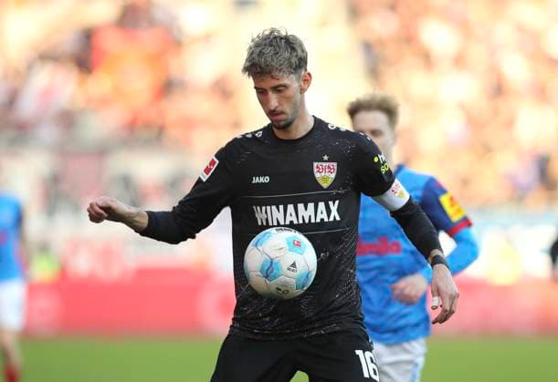Foto : Atakan KARAZOR (Stuttgart) Fussball 1. Bundesliga , 25. Spieltag am Sa. 08.03.2025 Holstein Kiel - VfB Stuttgart 2 - 2