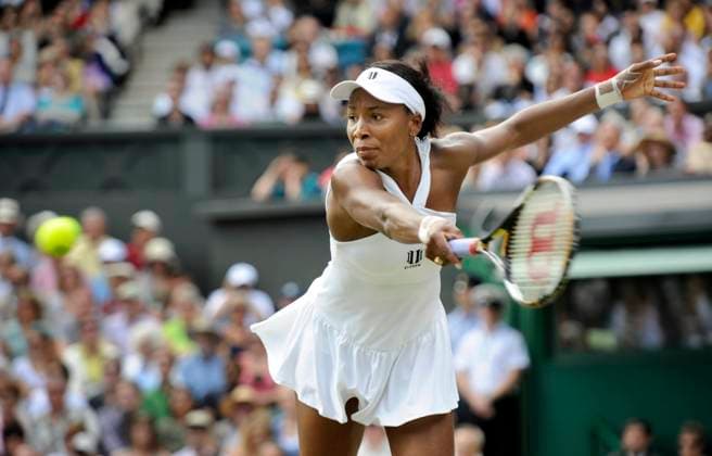 WIMBLEDON 2008 WIMBLEDON TENNIS CHAMPIONSHIPS 2008. 12th DAY 5 7 2008 WOMEN S FINAL VENUS WILLIAMS V SERENA WILLIAMS PICTURE DAVID ASHDOWN Copyright: xDAVIDxASHDOWNx DMGTCHPDPICT000389493446