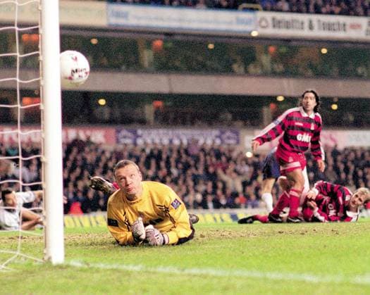 Archivbilder der Woche SPORT KW18 RECORD DATE NOT STATED. Tottenham Hotspur v Fulham Football Tottenham Hotspur v Fulham Football match Copyright: xDavidxAshdownx DMGTCHPDPICT000389728346