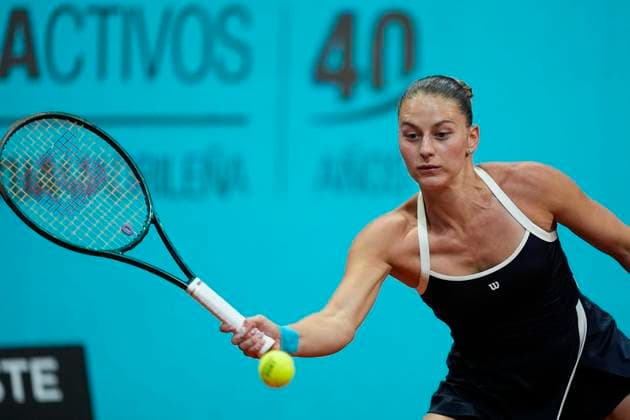 April 29, 2025, Madrid, Madrid, Spain: Marta Kostiuk of Ukraine in action against Anastasiya Potapova of Russia during the Mutua Madrid Open 2025, ATP, Tennis Herren Masters 1000 and WTA, Tennis Damen 1000 tennis tournament, celebrated at Caja Magica on April 29, 2025 in Madrid, Spain. Madrid Spain - ZUMAa181 20250429_zaa_a181_519 Copyright: xOscarxJ.xBarrosox