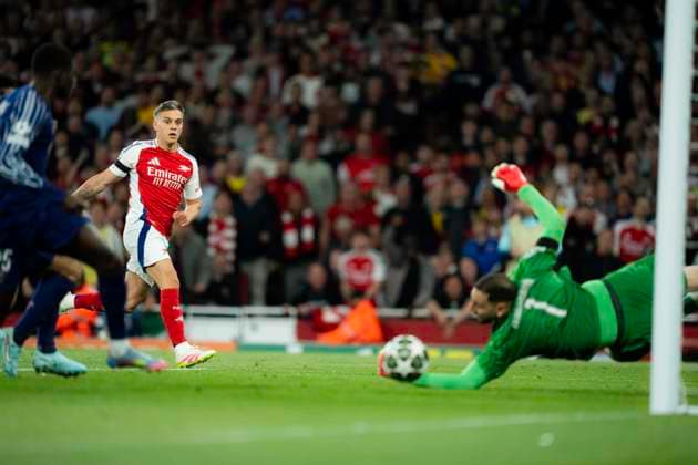 Arsenal FC v Paris Saint-Germain - UEFA Champions League Semi-final First Leg Leandro Trossard during the UEFA Champions League semi-final first leg match between Arsenal and Paris Saint-Germain at Emirates Stadium in London, England, on April 29, 2025. Copyright: xTaiseixIwamotox