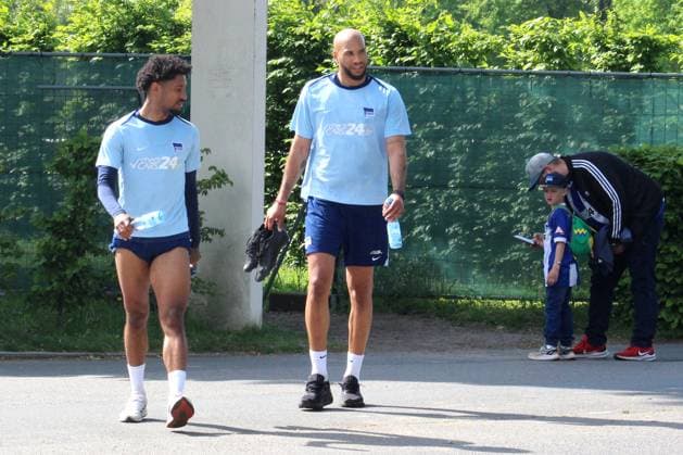 DEU, DFL, 2. FBL Hertha BSC, Training, 30.04.2025, Sportforum, Berlin, DEU, DFL, 2. FBL Hertha BSC, Training, im Bild John Anthony Brooks (Hertha BSC Berlin 25), Jeremy Dudziak (Hertha BSC Berlin 19) DFL - regulations prohibit any use of Photographs as image sequences and or quasi-video