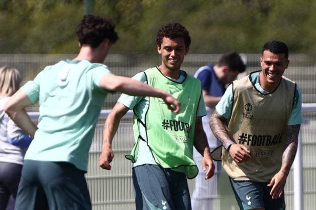. - Tottenham Hotspur Training Session, Tottenham Hotspur v Bodo Glimt, UEFA Europa League, Semi Final, 1st Leg, Tottenham Hotspur Training Ground, Enfield, England. - 30th April 2025. (C) Darren Campbell Crystal Pix Brennan Johnson and Pedro Porro of Tottenham Hotspur during the pre match open training session at Tottenham Hotspur Training Ground ahead of the UEFA Europa League Semi Final 1st leg match between Tottenham Hotspur v Bodo Glimt. - Tottenham Hotspur Training Session, Tottenham Hotspur v Bodo Glimt, UEFA Europa League, Semi Final, 1st Leg, Tottenham Hotspur Training Ground, Enfield, England. - 30th April 2025. (C) Darren Campbell Crystal Pix Enfield Tottenham Hotspur Training ground UK Copyright: xDarrenxCampbellx Darren_CP_Tottenham_Train_010