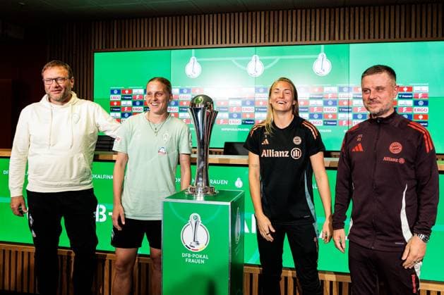 45. DFB-Pokal Finale der Frauen: FC Bayern München - SV Werder Bremen Abschlusspressekonferenz; 30.04.2025 Thomas Horsch (Trainer SV Werder Bremen), Lina Hausicke (SV Werder Bremen, 18), der DFB Pokal der Frauen, Magdalena Eriksson (FC Bayern München, 5), Alexander Straus (FC Bayern München, Trainer) 45. DFB-Pokal Finale der Frauen: FC Bayern München - SV Werder Bremen Abschlusspressekonferenz; Köln, RheinEnergiestadion, 30.04.2025 Copyright: xBEAUTIFULxSPORTS Wunderlx