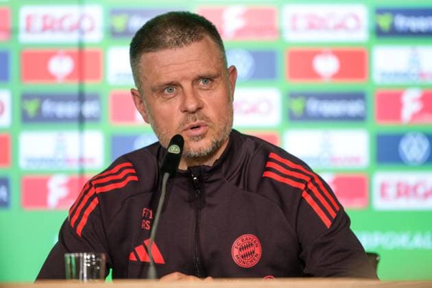 Fußball, DFB Pokal Frauen, 20250430, Pressekonferenz MD-1 FC Bayern München - SV Werder Bremen. Im Bild Trainer Bayern Alexander STRAUS. Köln Rhein-Energie Stadion Nordrhein-Westfalen Deutschland Copyright: Passion2Press MarkusxFischerx