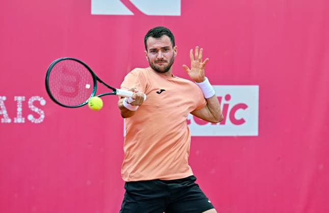 Der Spanier Pedro Martinez ist bei den Estoril Open in der ersten Runde ausgeschieden Estoril Open, ATP, Tennis Herren 175 Challenge Tour, 30-04-2025, 1. Runde - Beste 32: Der Vorjahreszweite Pedro MARTINEZ (Spanien) ist beim ATP-175-Sandplatzturnier in Portugal iin der ersten Runde ausgeschieden. Estoril Estoril Tenis Club Lisbon Portugal