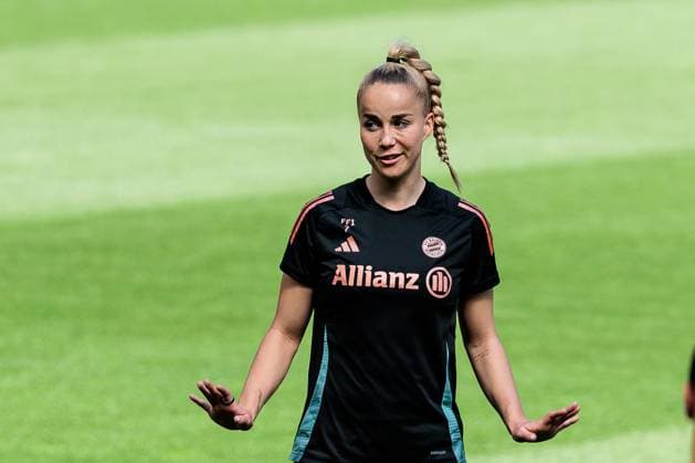 Sport Bilder des Tages 45. DFB-Pokal Finale der Frauen: FC Bayern München - SV Werder Bremen Abschlusstraining FC Bayern München; 30.04.2025 Giulia Gwinn (FC Bayern München, 7) 45. DFB-Pokal Finale der Frauen: FC Bayern München - SV Werder Bremen Abschlusstraining FC Bayern München; Köln, RheinEnergiestadion, 30.04.2025 Copyright: xBEAUTIFULxSPORTS Wunderlx