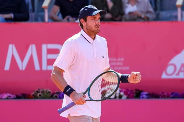 Estoril,Portugal, April 30th, 2025: Nicolas Jerry (Chile) in action celebrating his victory during the game between Henrique Rocha (Portugal) vs Nicolas Jerry (Chile) at Estadio Millennium - Clube de Tenis do Estoril,Estoril,Lisbon on April 30th 2025 (Joao Bravo SPP) Copyright: xJoaoxBravoxx xSPPx spp-en-JoBr-JBF-6984
