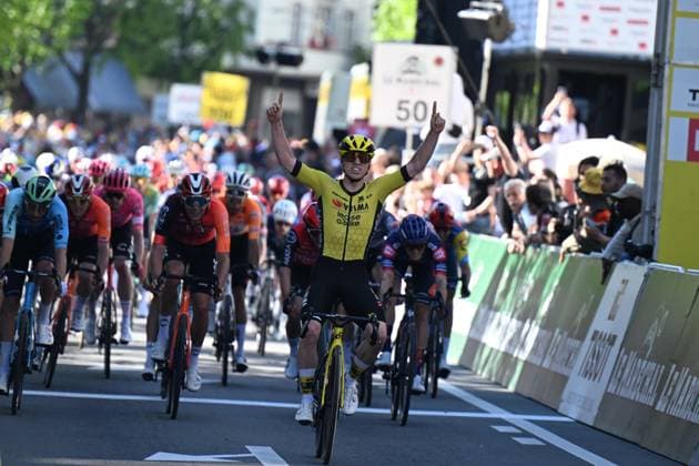 30-04-2025 Tour De Romandie; Tappa 01 Munchenstein - Fribourg; 2025, Visma - Lease A Bike; Brennan, Matthew; Fribourg; 