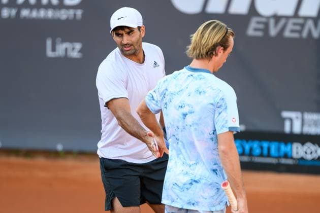 TENNIS - ATP, Tennis Herren DANUBE Upper Austria Open MAUTHAUSEN,AUSTRIA,30.APR.25 - TENNIS - ATP Challenger Tour, DANUBE Upper Austria Open. Image shows Benjamin Hassan (LBN) and Lukas Neumayer (AUT).  GEPAxpictures xChristianxMoser