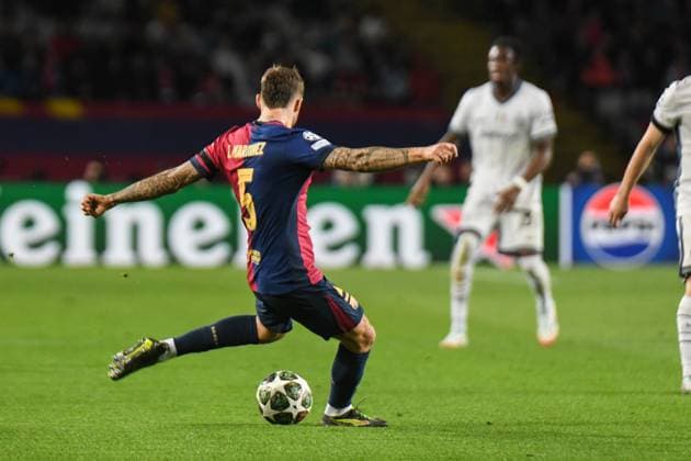 5 Inigo Martinez of Barcellona in action during Round 1 of Semifinal, UEFA Champions League 24 25 at Stadio olimpico Lluis Companys. Barcellona  Copyright: xAndreaxAmato IPAxSportx xipa-agency.netx xx IPA_57103618 IPA_Agency_IPA57103618