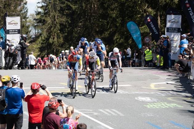 01.05.2025, xhfmx, Radsport Radklassiker 2025, Frankfurt - Eschborn Das Fahrerfeld überquert den Feldberg. (DFL DFB REGULATIONS PROHIBIT ANY USE OF PHOTOGRAPHS as IMAGE SEQUENCES and or QUASI-VIDEO) Frankfurt am Main