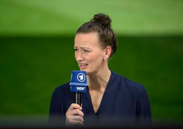 Almuth SCHULT (Torhueterin TV Expertin) DFB Pokal Finale der Frauen 2025, FC Bayern Muenchen (M) - SV Werder Bremen (HB), am 01.05.2025 in Koeln Deutschland. DFB regulations prohibit any use of photographs as image sequences and or quasi-video Â