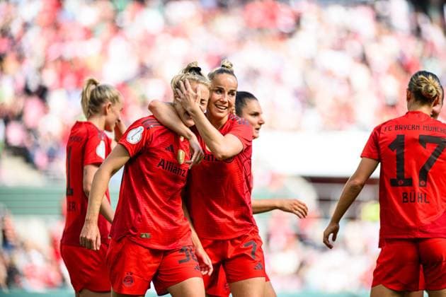 COLOGNE, GERMANY - 1 MAY, 2025: Carolin Simon, Giulia Gwinn - The DFB-Pokal Frauen (Germany Women Cup) match FC Bayern Munich vs SV Werder Bremen at Rhein Energie Stadion.  Copyright: xx