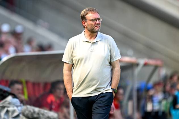 Thomas Horsch (SV Werder Bremen, Trainer) gestikuliert, GER, 45. DFB-Pokal Finale der Frauen, FC Bayern Muenchen vs. SV Werder Bremen, 01.05.2025. DFB REGULATIONS PROHIBIT ANY USE OF PHOTOGRAPHS as IMAGE SEQUENCES and or QUASI-VIDEO. GER, 45. DFB-Pokal Finale der Frauen, FC Bayern Muenchen vs. SV Werder Bremen, 01.05.2025. Köln Copyright: xEibner-Pressefoto FlorianxWiegandx EP_FWD