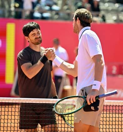 Der Portugiese Gastao Elias unterliegt im Achtelfinale der Estoril Open. Estoril Open, ATP, Tennis Herren 175 Challenge Tour, 01-05-2025, Achtelfinale: Im Achtelfinale der Estoril Open in Portugal unterliegt der Portugiese Gastao ELIAS dem Chilenen Nicolas Jarry und verpasst das Viertelfinale des Sandplatzturniers. Estoril Estoril Tenis Club Lisbon Portugal