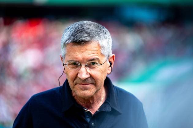 Herbert Hainer (FC Bayern Muenchen, Praesident) beim TV Interview vor der Partie. GER, 45. DFB-Pokal Finale der Frauen, FC Bayern Muenchen vs. SV Werder Bremen, 01.05.2025. DFB REGULATIONS PROHIBIT ANY USE OF PHOTOGRAPHS as IMAGE SEQUENCES and or QUASI-VIDEO. GER, 45. DFB-Pokal Finale der Frauen, FC Bayern Muenchen vs. SV Werder Bremen, 01.05.2025. Köln Copyright: xEibner-Pressefoto FlorianxWiegandx EP_FWD