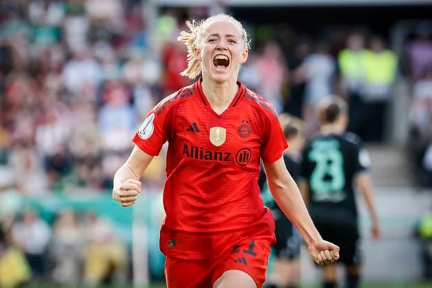 45. DFB-Pokal Finale der Frauen: FC Bayern München - SV Werder Bremen, 01.05.2025 Torjubel: Lea Schüller (FC Bayern München, 11) trifft zum 4:1; 45.? ?DFB-Pokal Finale der Frauen: FC Bayern München - SV Werder Bremen am 01.05.2025 im RheinEnergie-Stadion in Köln (Nordrhein-Westfalen). DFL REGULATIONS PROHIBIT ANY USE OF PHOTOGRAPHS AS IMAGE SEQUENCES AND OR QUASI-VIDEO. Copyright: xBEAUTIFULxSPORTS AxelxKohringx