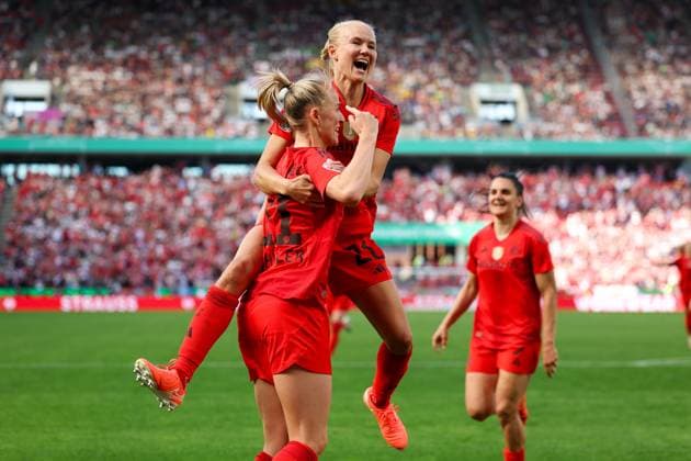 Torjubel Lea Schueller 11 (FC Bayern Muenchen Frauen), Pernille Harder 21 (FC Bayern Muenchen Frauen), SV Werder Bremen vs. FC Bayern Frauen Muenchen, DFB-Pokal Finale, 01.05.25 DFB regulations prohibit any use of photographs as image sequences and or quasi-video. (kolbert-press) Koeln NRW Deutschland