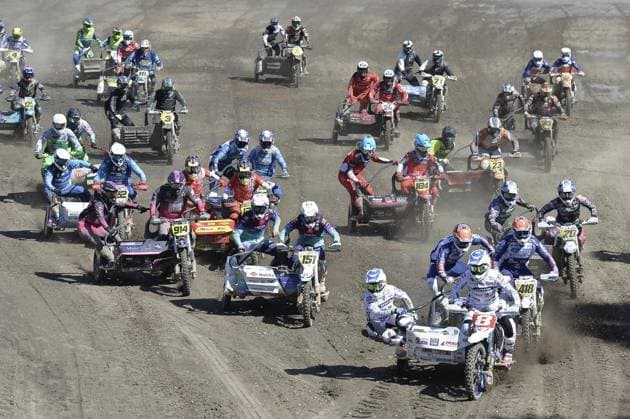 Bilder des Jahres 2025, Sport 05 Mai Sport Themen der Woche KW18 Sport Bilder des Tages RECORD DATE NOT STATED 1. Mai-Motocross Eyller Berg ** NUR FÜR REDAKTIONELLE ZWECKE ** EDITORIAL USE ONLY **<p>Sportler nehmen am Donnerstag, den 01.05.2025, an dem 1. Mai-Motocross in Kamp-Lintfort teil. Deutschland NRW Kamp-Lintfort Copyright: OleksandrxVoskresenskyi *** 1 May Motocross Eyller Berg FOR EDITORIAL PURPOSES ONLY EDITORIAL USE ONLY p Athletes take part in the 1 May Motocross in Kamp Lintfort on Thursday, 01 05 2025 Germany NRW Kamp Lintfort Copyright OleksandrxVoskresenskyi Copyright: OleksandrxVoskresenskyi doc80g6ru1phuo104rnu9nh ,EDITORIAL USE ONLY