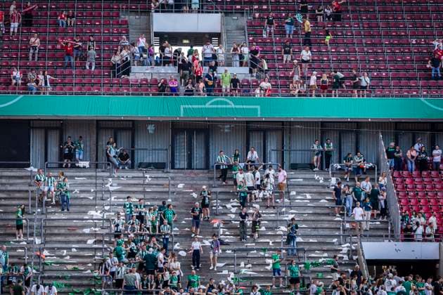 GER, DFB Pokalfinale, FC Bayern Muenchen vs Werder Bremen 01.05.2025, Rhein-Energie-Stadion, GER, DFB Pokalfinale, FC Bayern Muenchen vs Werder Bremen im Bild Leerer Block der Werder Fans,