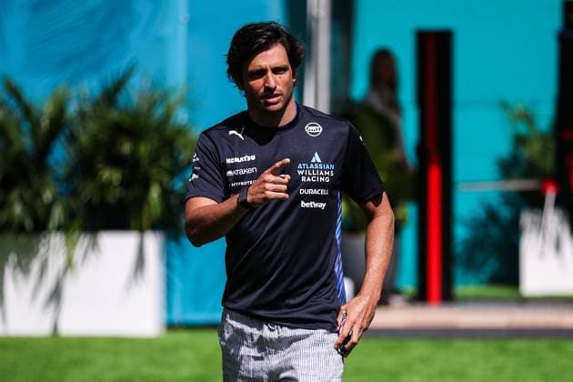 F1 - MIAMI GRAND PRIX 2025 SAINZ Carlos (spa), Williams Racing FW47, portrait during the Formula 1 Crypto.com Miami Grand Prix 2025, 6th round of the 2025 FIA Formula One World Championship, WM, Weltmeisterschaft from May 2 to 4, 2025 on the Miami International Autodrome, in Miami Gardens, Florida, United States of America - Miami GardensUnited States  Copyright: xEricxAlonsox