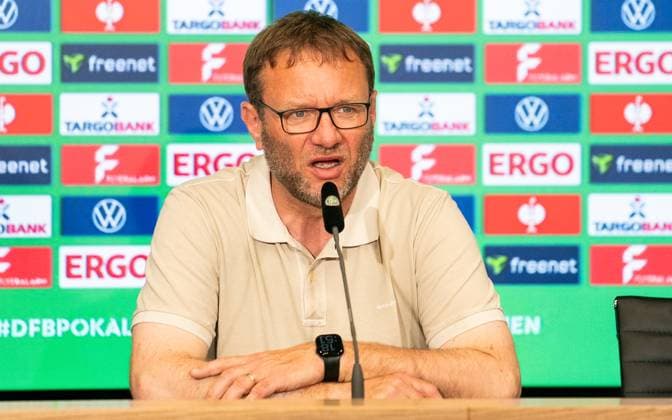 1.5..2025, Fußball, GER, Frauen, DFB-Pokal, Saison 2024 2025,Finale, FC Bayern München - SV Werder Bremen Trainer Thomas Horsch (SV Werder Bremen) bei der Pressekonferenz nach dem Spiel. Köln RheinenergieSTADION Nordrhein-Westfalen Deutschland