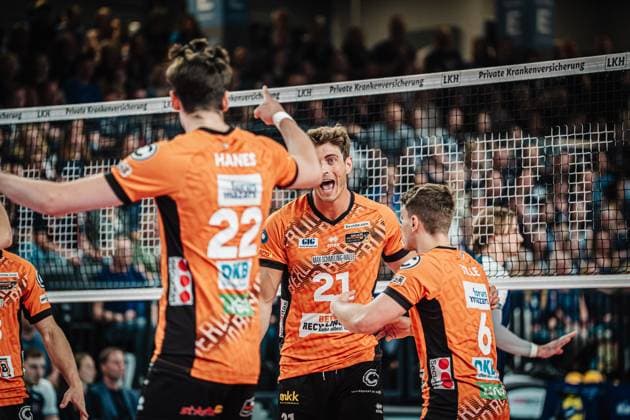 Volleyball Herren Saison 2024 2025 1. Volleyball Bundesliga Männer Finale SVG Lüneburg vs. BERLIN RECYCLING Volleys 01.05.2025 Tobias Krick ( 21, Berlin Recycling Volleys) jubelt Lüneburg LKH Arena Niedersachsen Deutschland